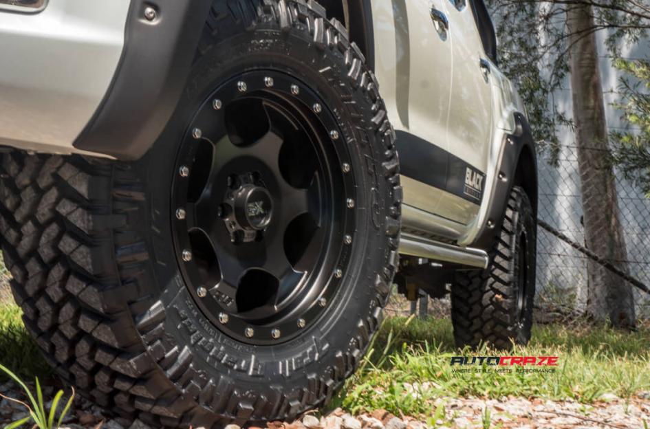 NISSAN NAVARA RG1 SATIN BLACK